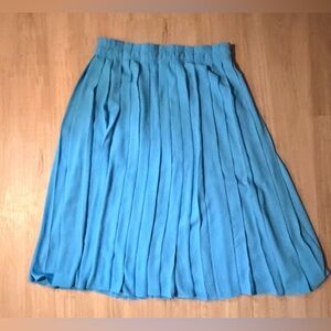 Elegant Blue Pleated midi Skirt
